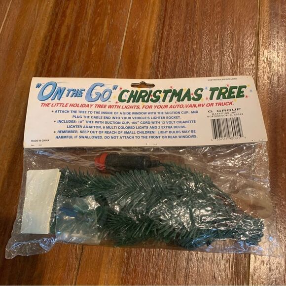 NWT Vintage “On the Go” Christmas Tree for Auto Window Lights Up - Picture 2 of 5